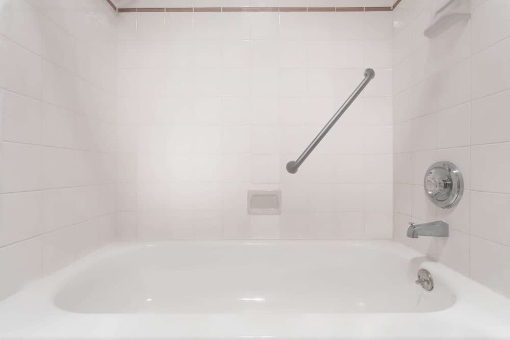 Days Inn & Suites by Wyndham Kanab interior in Kanab, UT — gallery photo 2