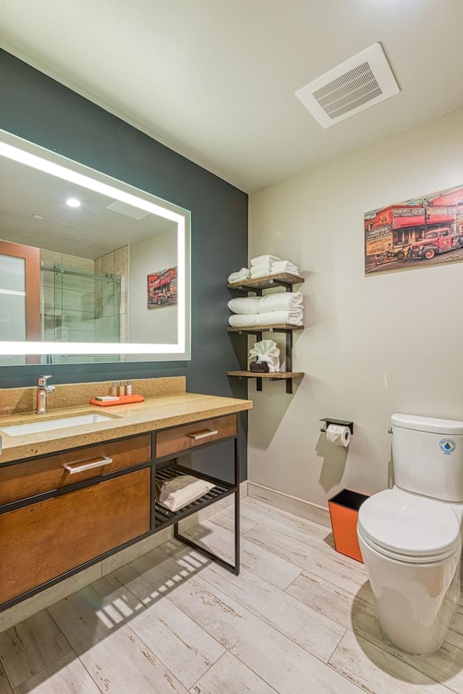 Hotel Lexen - Newhall gallery photo in Newhall, CA — image 37