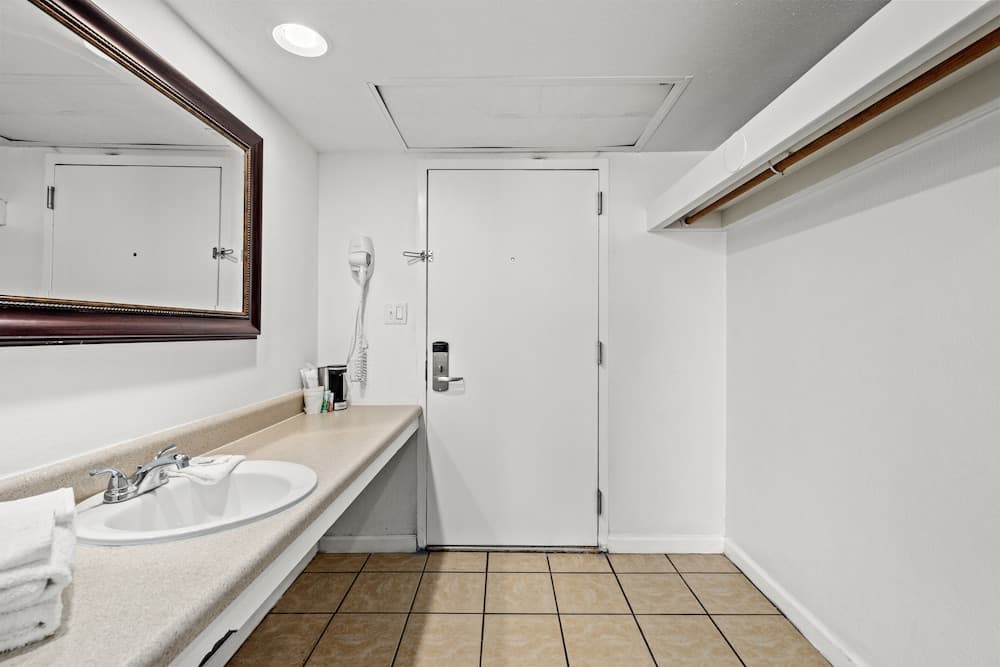The Reef at Seahaven Beach Resorts property views in Panama City Beach, FL — gallery photo 3