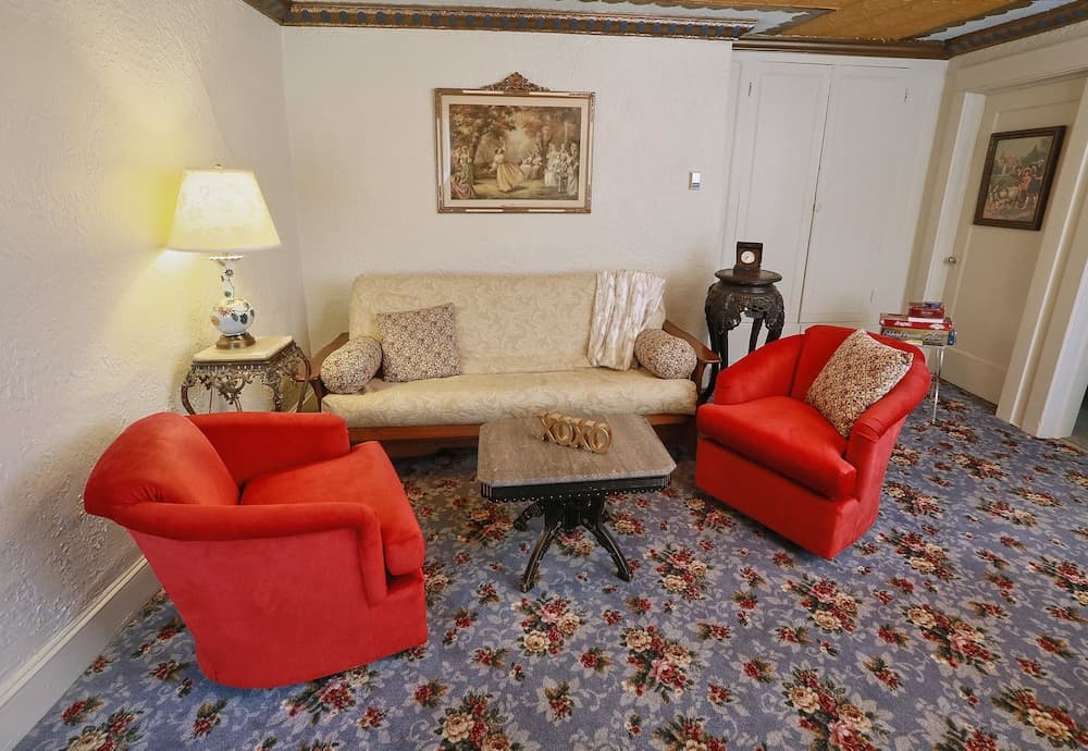 Schwartz's Inn gallery photo in Kingston, NY — image 5