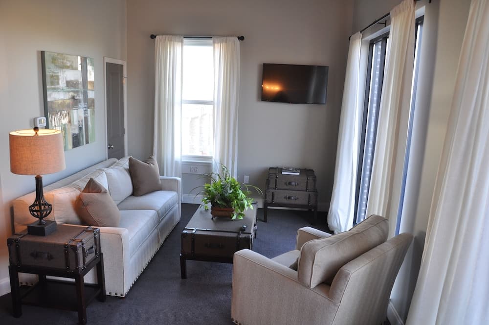 Kentucky Grand Hotel & Spa interior in Bowling Green, KY — gallery photo 2