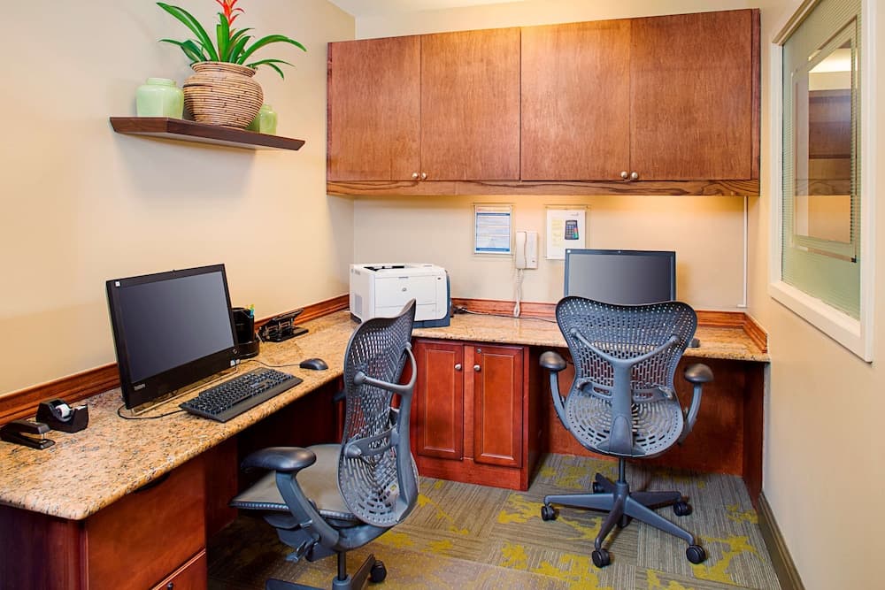 Hilton Garden Inn Hartford North/Bradley Int'l Airport gallery photo in Windsor — image 8