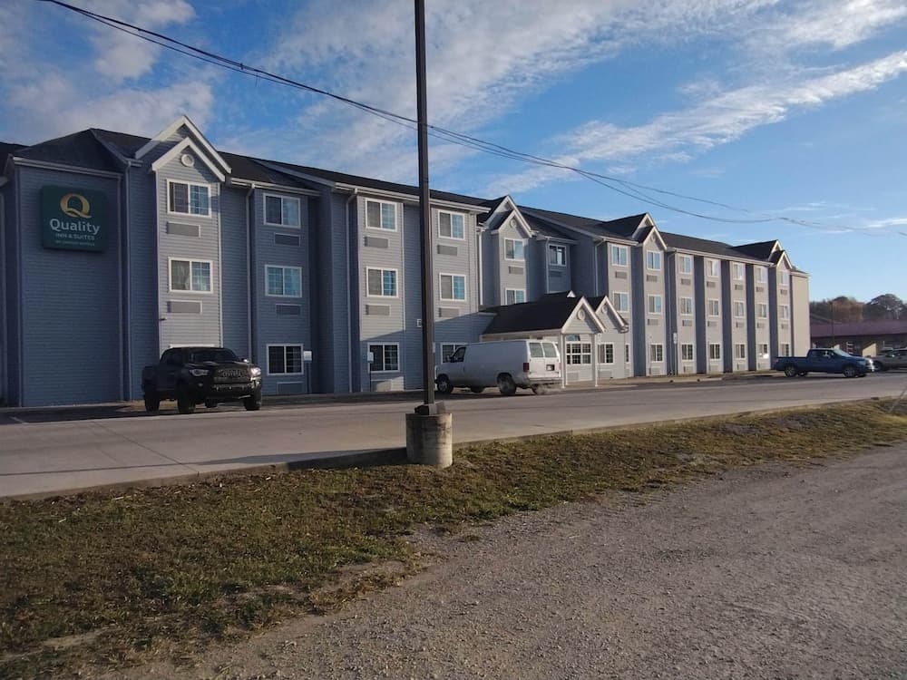 Quality Inn & Suites Caldwell I-77 featured exterior or lobby in Caldwell, OH — similar hotel