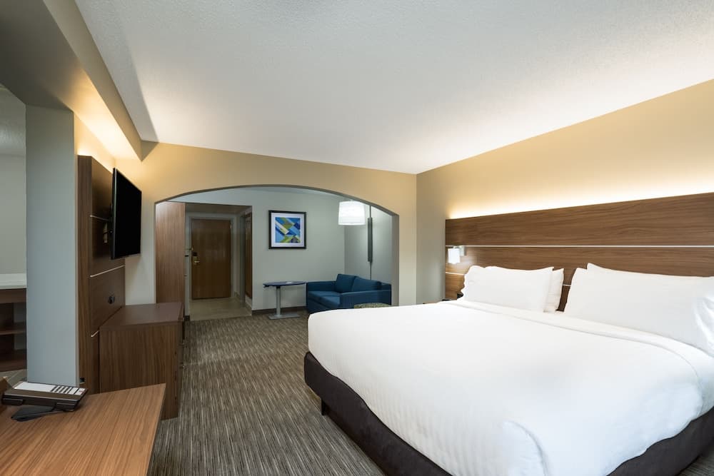 Holiday Inn Express Hotel & Suites Louisville East by IHG interior in Louisville, KY — gallery photo 2