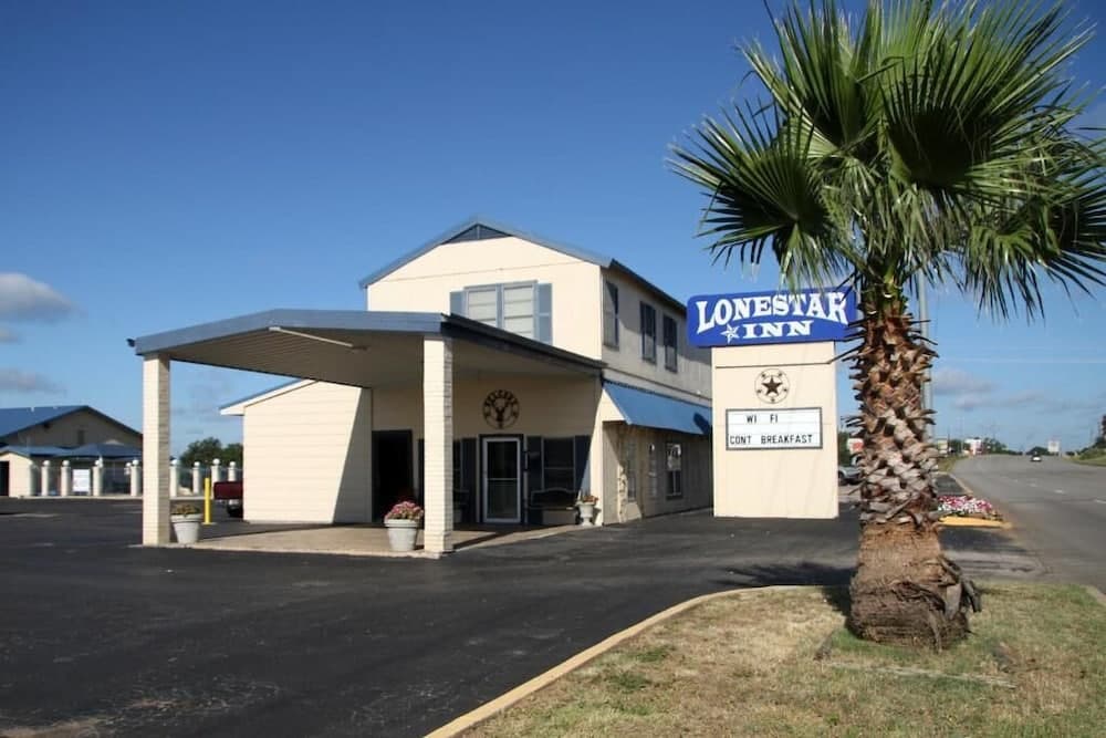 Rodeway Inn Llano featured exterior or lobby in Llano, TX — similar hotel
