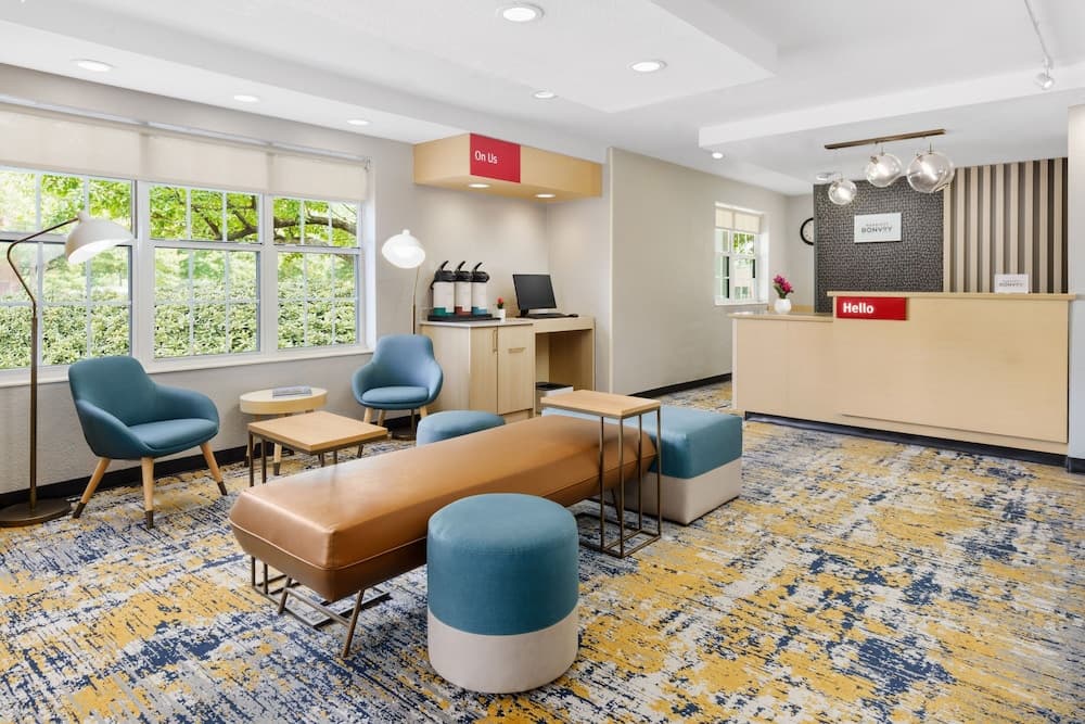 Towneplace Suites by Marriott Horsham interior in Horsham, PA — gallery photo 2