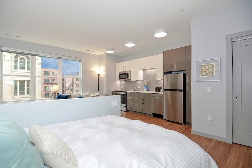 Global Luxury Suites Downtown Providence gallery photo in Providence, RI — image 90