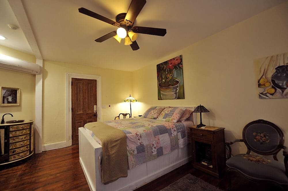 Hall House Hotel property views in Dahlonega, GA — gallery photo 3