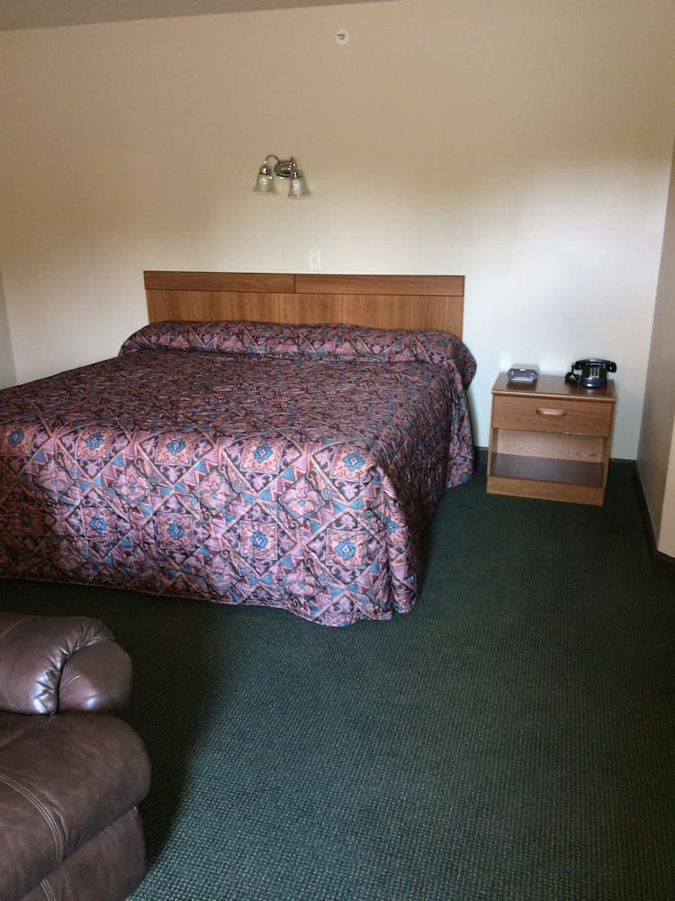 Fairway Inn Florence interior in Florence, IN — gallery photo 2