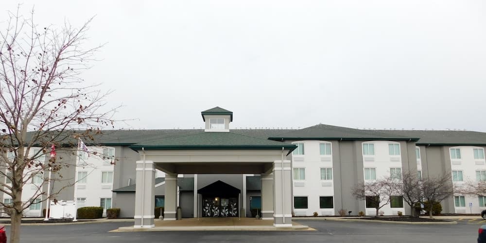 Sleep Inn & Suites Oregon - Toledo gallery photo in Oregon, OH — image 10