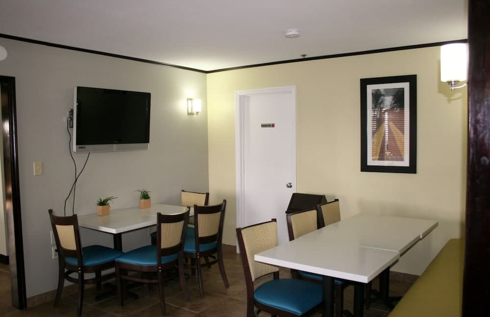 Bristol Arcadia Inn gallery photo in Bristol, VA — image 40