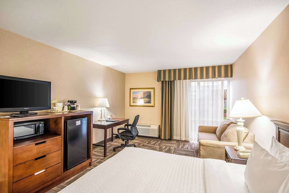 Clarion Inn Grand Junction gallery photo in Grand Junction, CO — image 37