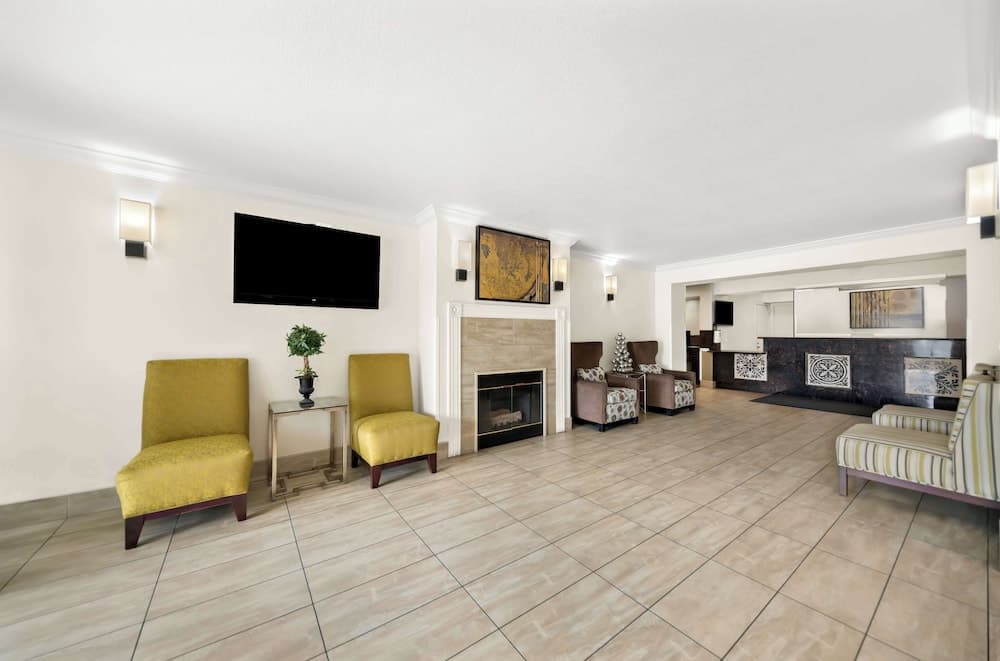 Best Western Executive Inn property views in Los Banos, CA — gallery photo 3