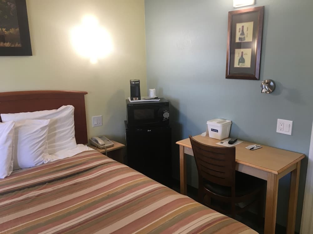 Travelodge by Wyndham Fairfield/Napa Valley gallery photo in Fairfield, CA — image 4