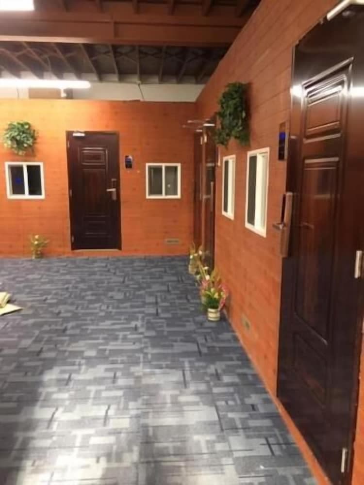 Hotel BnB property views in Chicago, IL — gallery photo 3