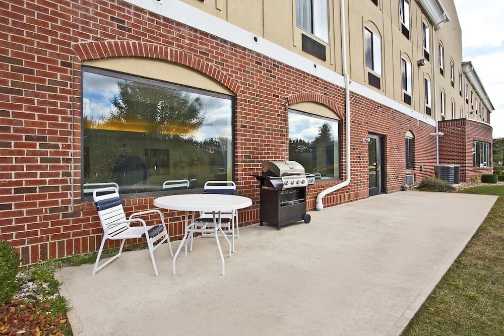 Holiday Inn Express Hotel & Suites Goshen by IHG gallery photo in Goshen, IN — image 53
