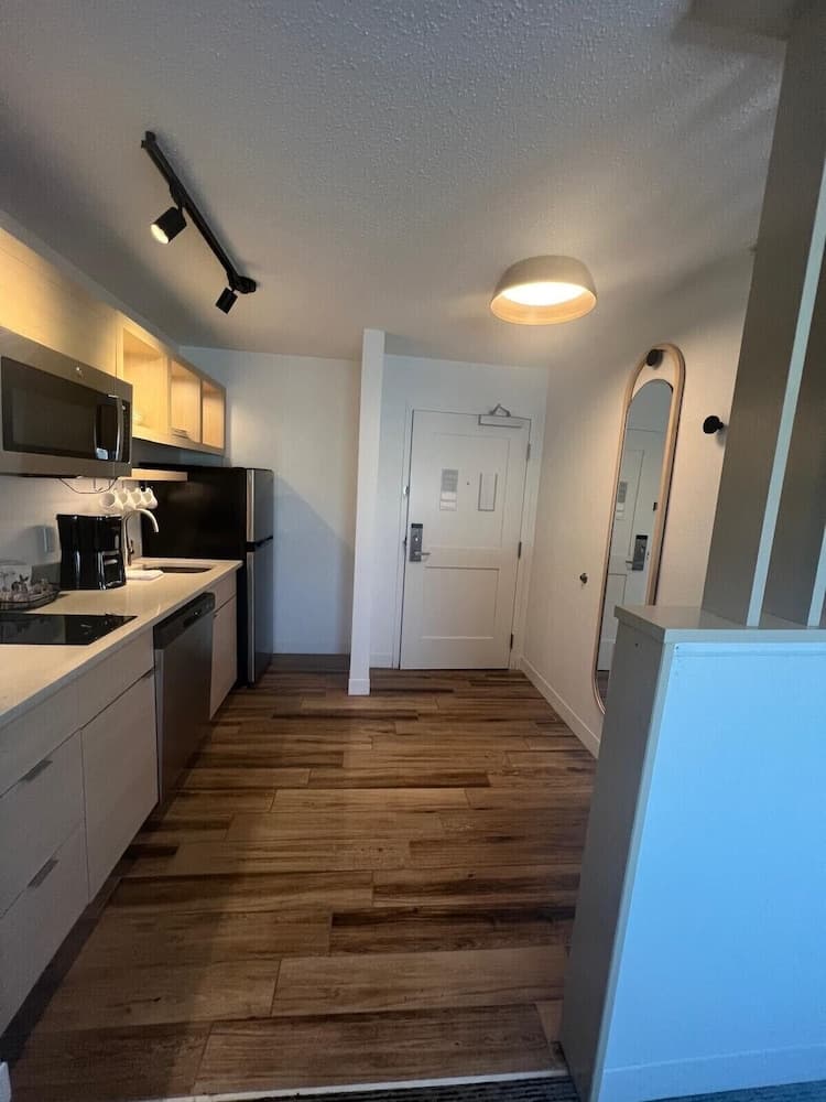 Towneplace Suites by Marriott Warren gallery photo in Warren, MI — image 25
