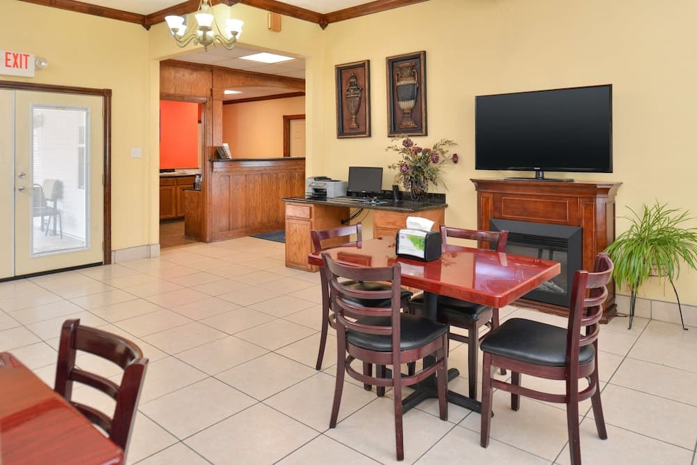 Americas Best Value Inn Winnsboro, LA interior in Winnsboro, LA — gallery photo 2