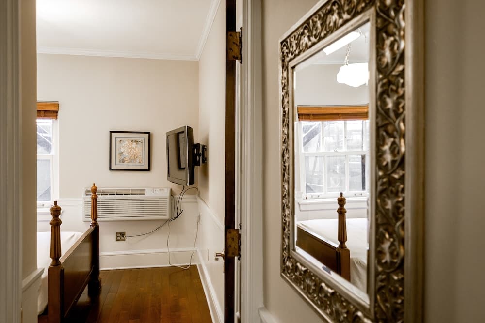 Hotel 340 gallery photo in St. Paul, MN — image 45