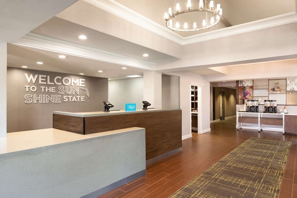 Hampton Inn & Suites Ft. Lauderdale Arpt/South Cruise Port property views in Hollywood, FL — gallery photo 3