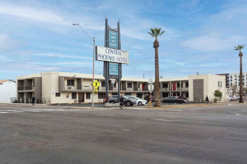 Central Phoenix Hotel — hotel in Phoenix, Arizona