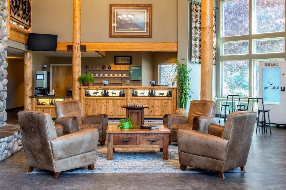River Lodge And Grill interior in Boardman, OR — gallery photo 2