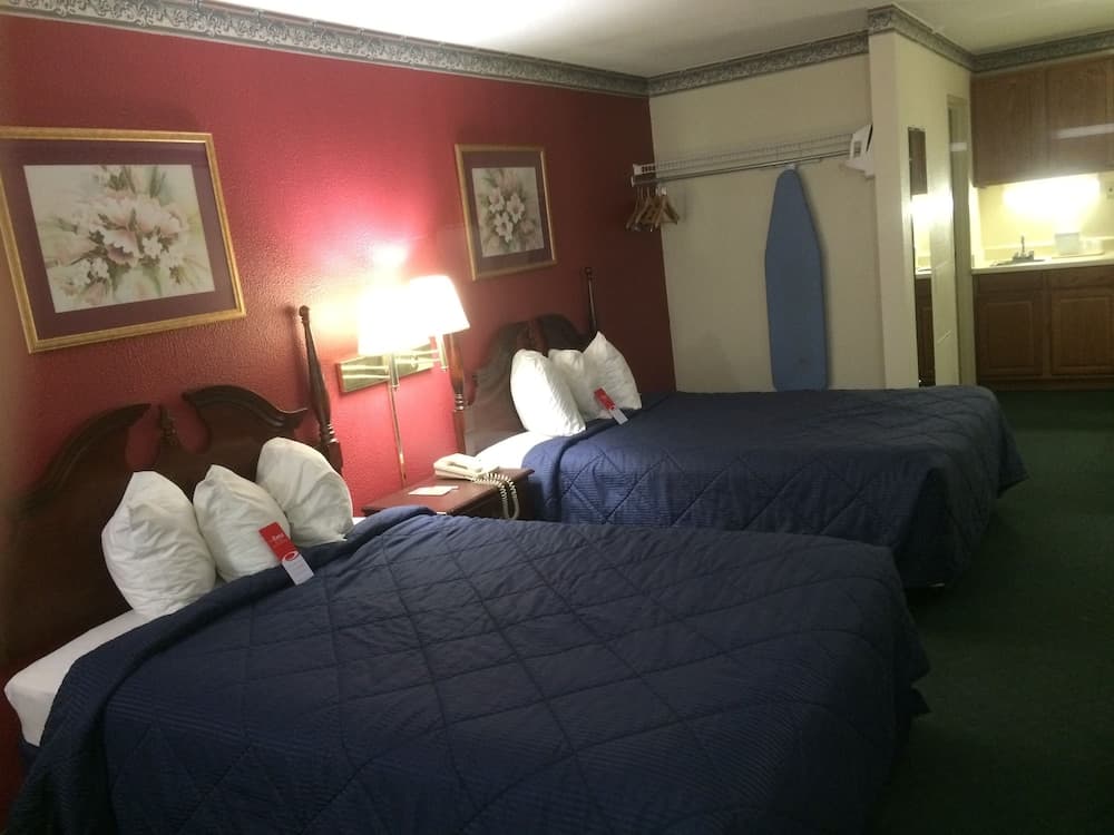 Econo Lodge Reading Airport gallery photo in Reading, PA — image 29