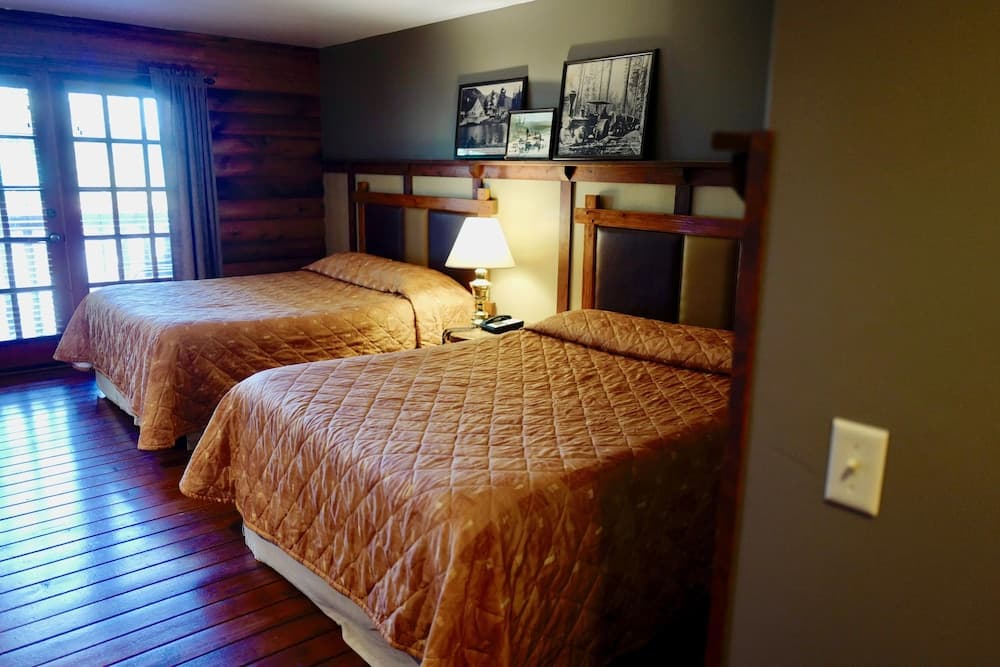 Sumas Mountain Lodge gallery photo in Sumas, WA — image 64