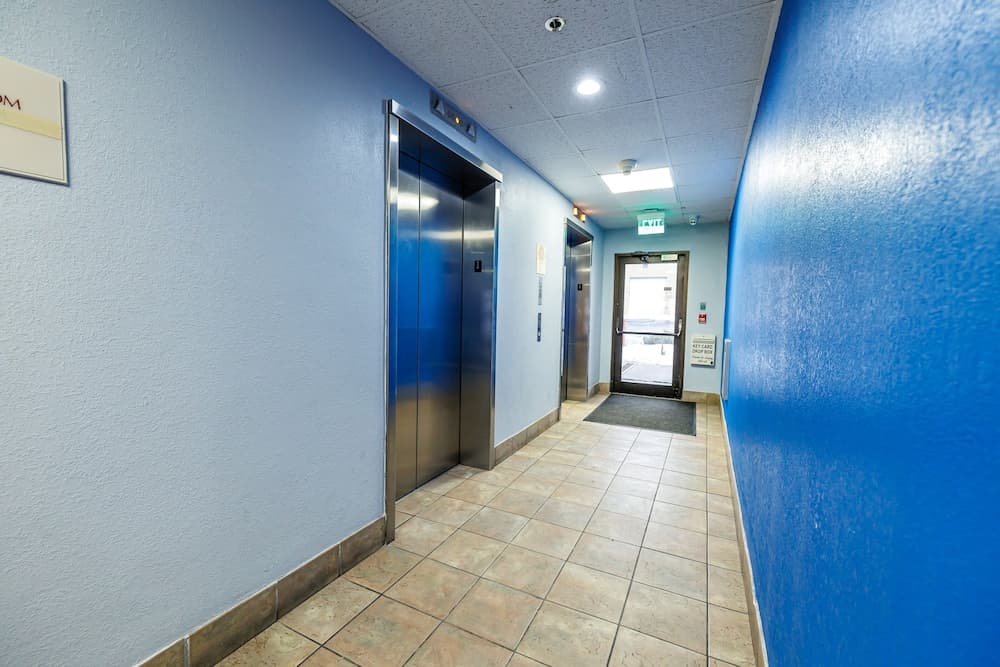 New Victorian Inn & Suites Omaha gallery photo in Omaha, NE — image 19