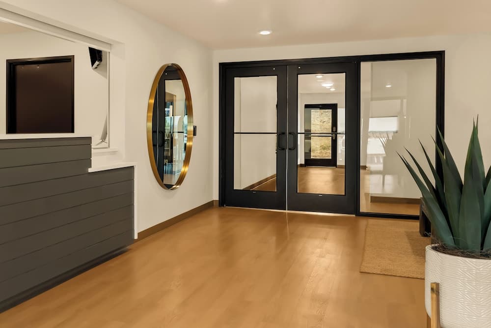 LivAway Suites- Syracuse gallery photo in Syracuse, NY — image 4