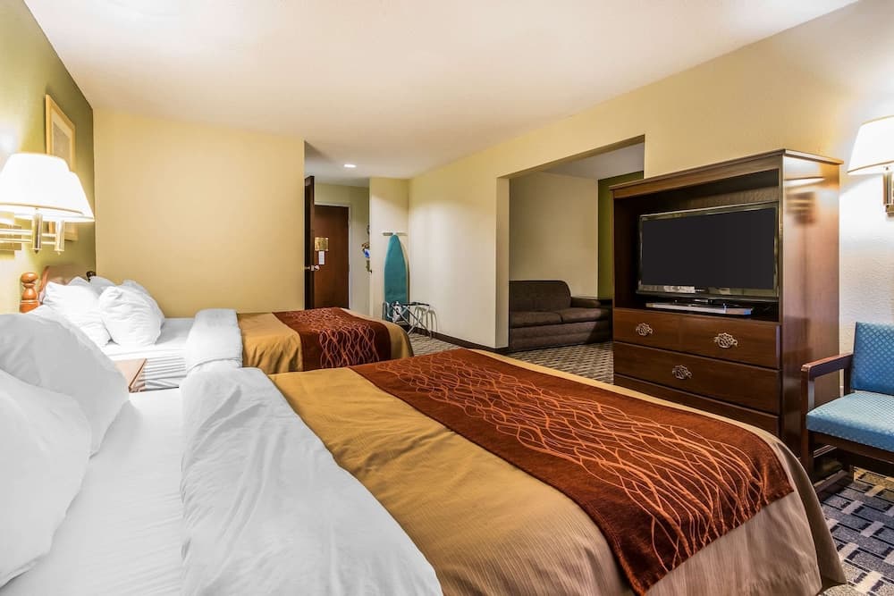 Quality Inn & Suites Evansville North gallery photo in Evansville, IN — image 20