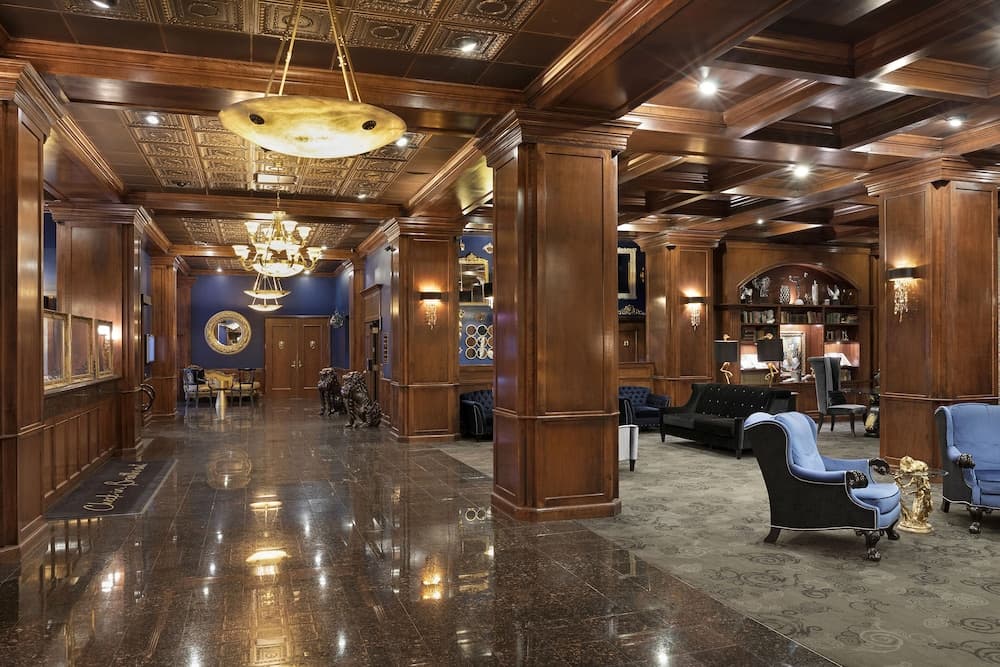 Des Lux Hotel gallery photo in Des Moines, IA — image 36