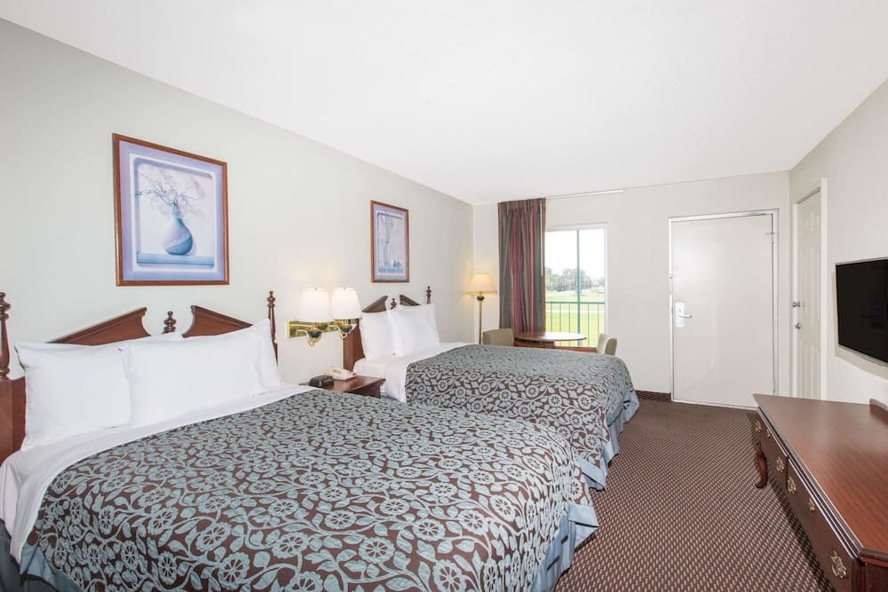 Days Inn by Wyndham West Point property views in West Point, MS — gallery photo 3