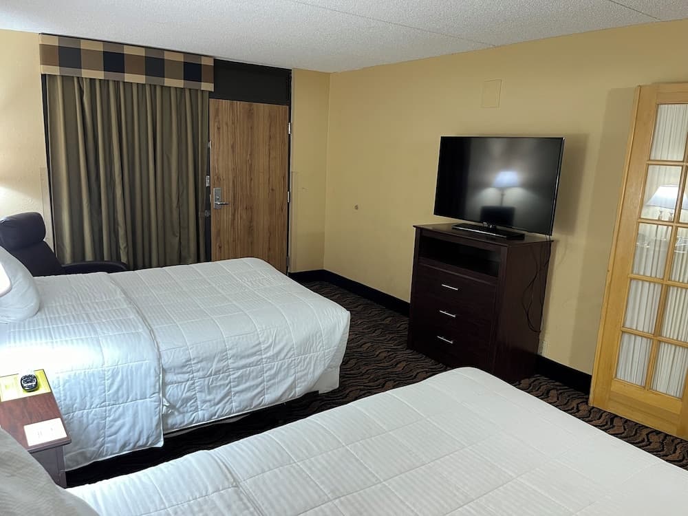 MCM Grande Hotel FunDome Odessa gallery photo in Odessa, TX — image 5