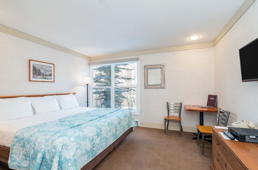 Mountainside Inn 206 1 Bedroom Hotel Room by Alpine Lodging Telluride — hotel in Telluride, Colorado