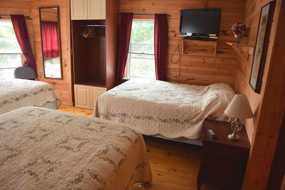 The Baseball Hotel gallery photo in Richfield Springs, NY — image 115