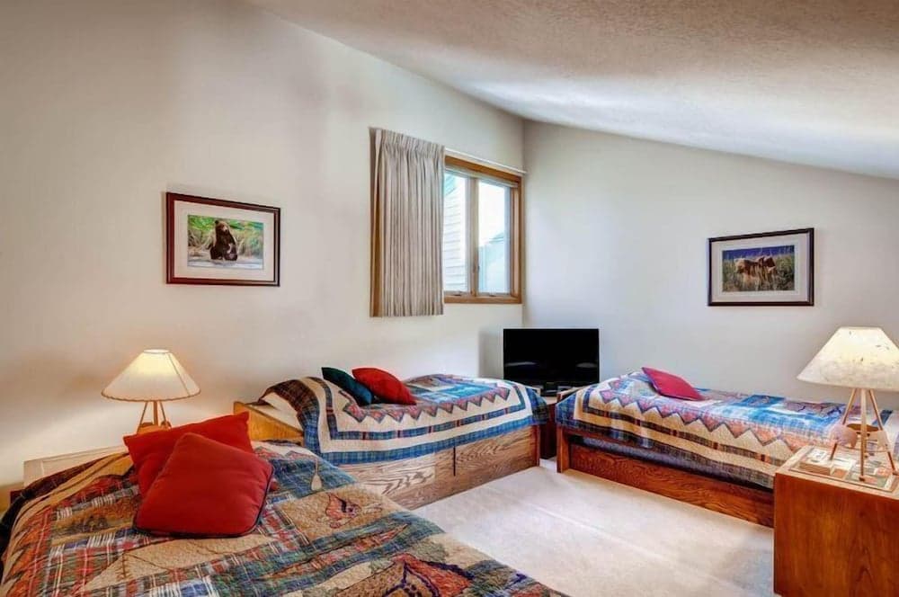 Lakeside Village 4 Bedroom Condo property views in Keystone, CO — gallery photo 3
