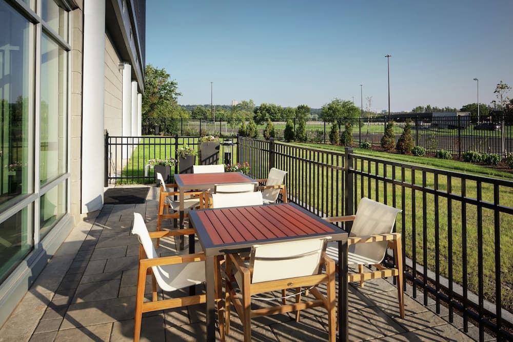 Homewood Suites by Hilton Teaneck Glenpointe gallery photo in Teaneck — image 36