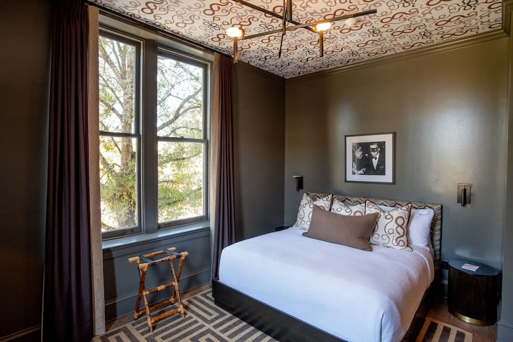 The Bell Athens by Kasa Living gallery photo in Athens, GA — image 29