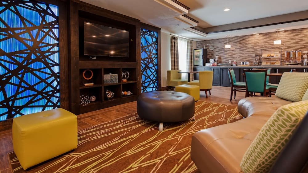 Garner Hotel Liberal North interior in Liberal, KS — gallery photo 2