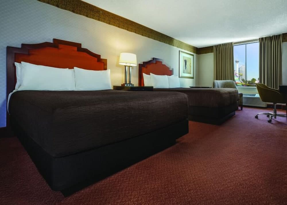 Circus Circus Hotel, Casino & Theme Park property views in Las Vegas, NV — gallery photo 3