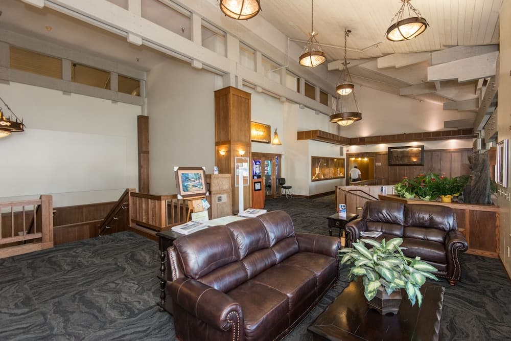 KwaTaqNuk Resort & Casino interior in Polson, MT — gallery photo 2