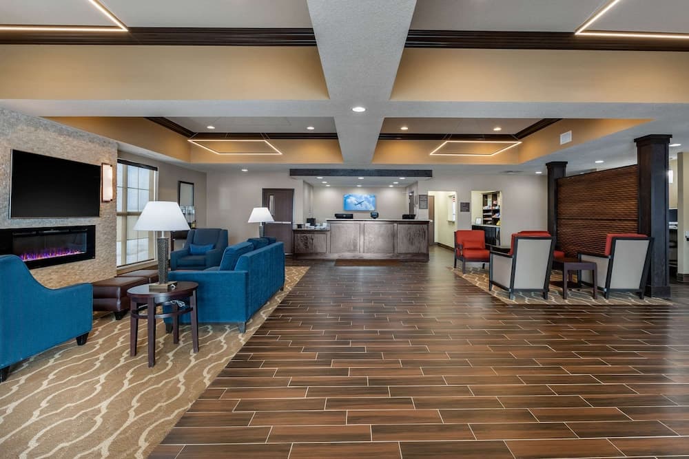 Comfort Inn & Suites Cedar Rapids CID Eastern Iowa Airport gallery photo in Cedar Rapids, IA — image 39