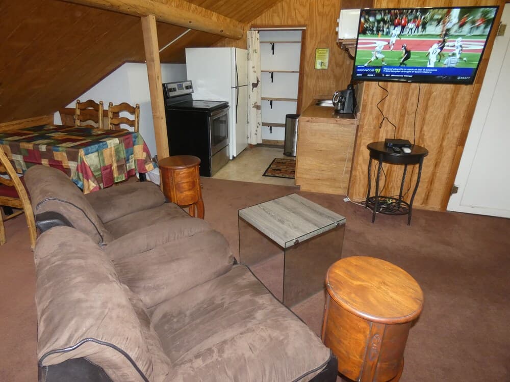 Yellowstone Motel - Adults Only property views in West Yellowstone, MT — gallery photo 3