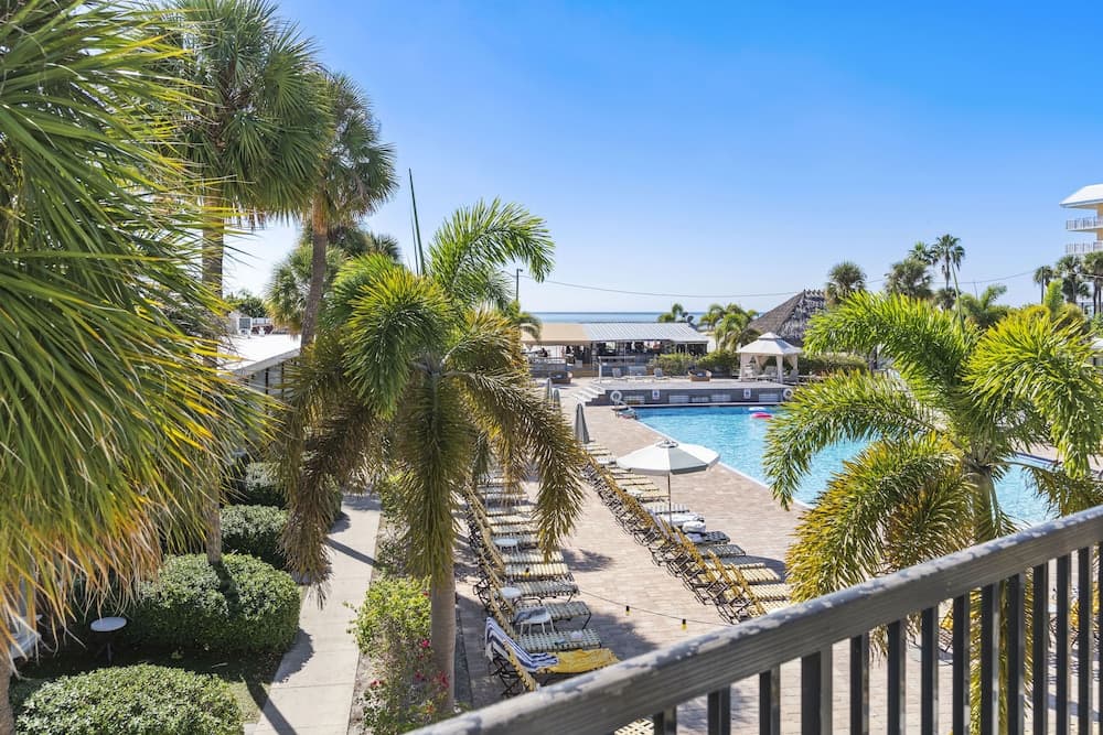 The Luce, St. Pete Beach, a Tribute Portfolio Hotel interior in St. Pete Beach, FL — gallery photo 2