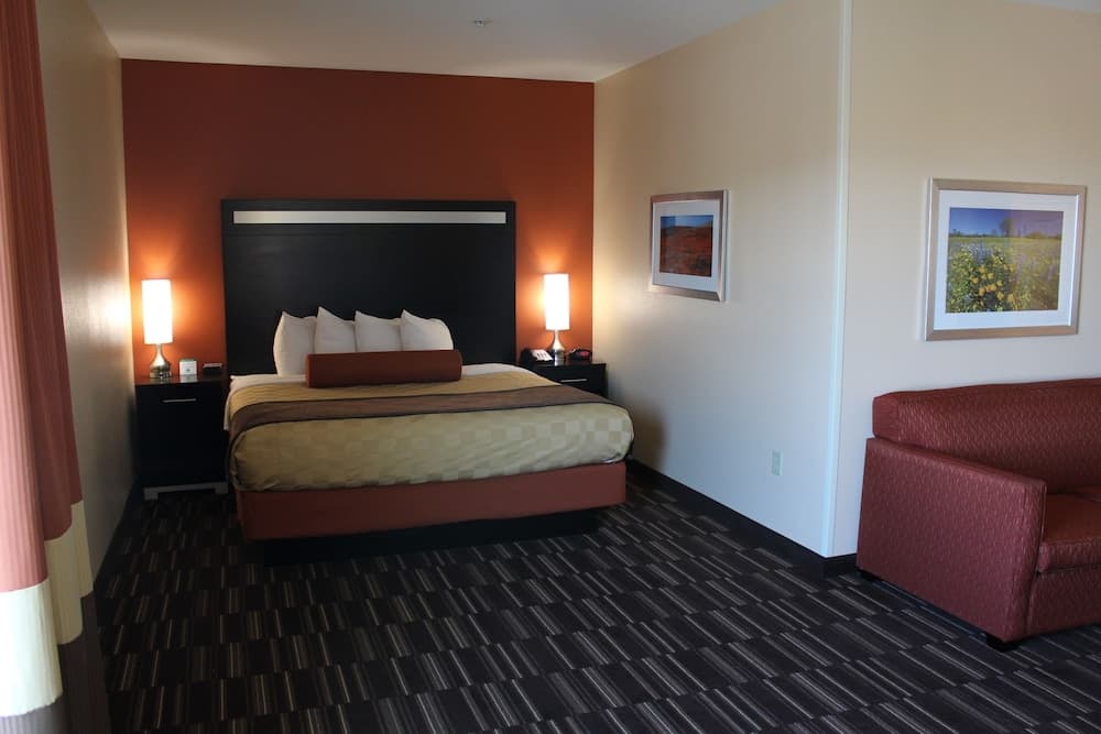 Wyndham Garden Lancaster CA property views in Lancaster, CA — gallery photo 3