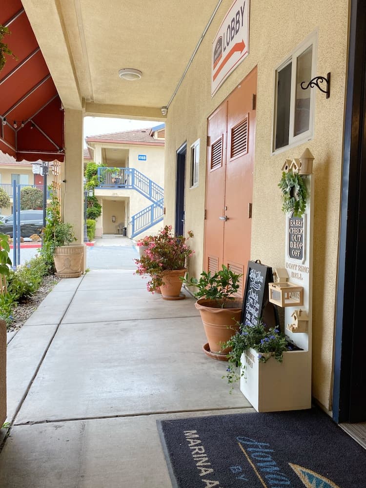 Monarch Valley Inn Marina at Monterey Bay gallery photo in Marina, CA — image 12