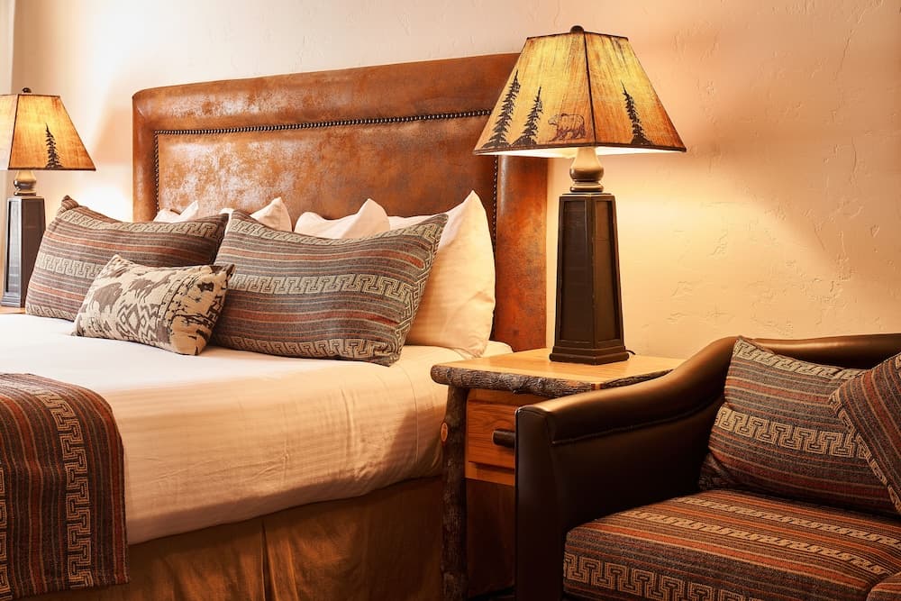 Parkway Inn of Jackson Hole interior in Jackson, WY — gallery photo 2