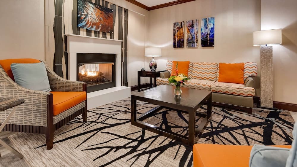 Best Western Plus River Escape Inn & Suites interior in Dillsboro, NC — gallery photo 2