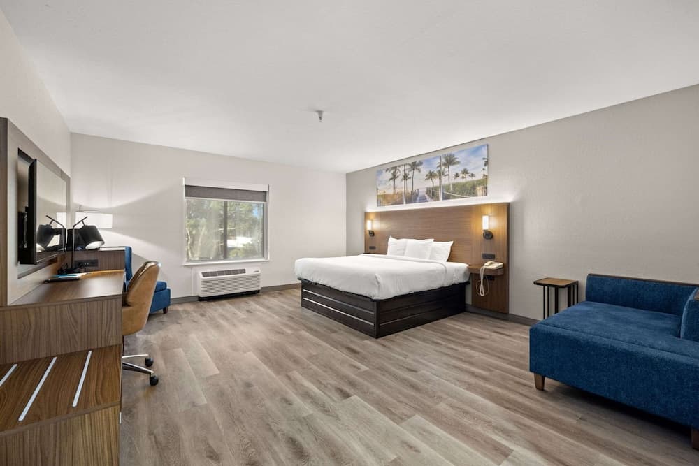 Clarion Pointe Lakeland I-4 gallery photo in Lakeland, FL — image 42